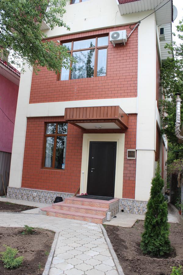 Mountain Road Hostel Almaty Exterior photo